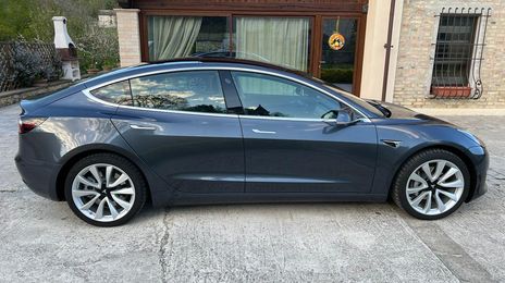 Tesla Model 3 • 2019 • 104,000 km