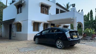 Toyota Prius • 2010 • 74 km