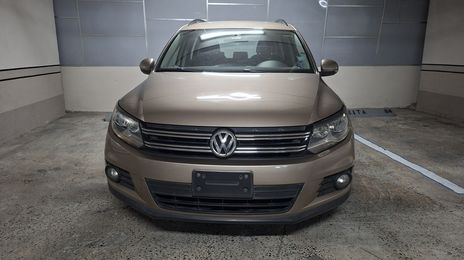 Volkswagen Tiguan • 2012 • 92,000 km