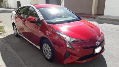 Toyota Prius • 2016 • 25,000 km