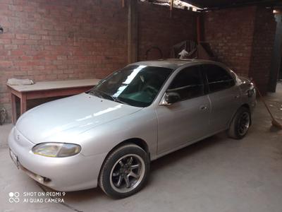 Hyundai Elantra • 1996 • 330,000 km