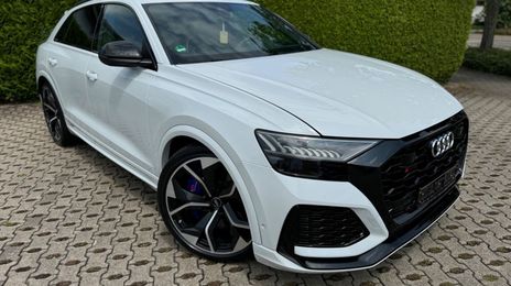 Audi Q8 • 2020 • 59,000 km