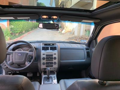 Ford Escape • 2012 • 125,000 km