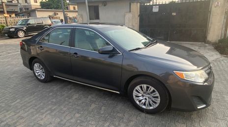 Toyota Camry • 2012 • 90,000 km