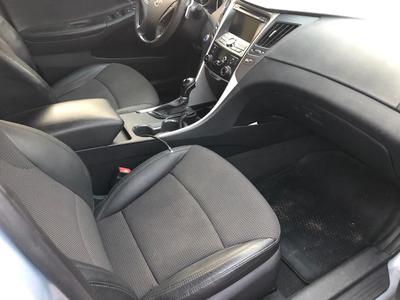 Hyundai Sonata • 2011 • 1,600 km