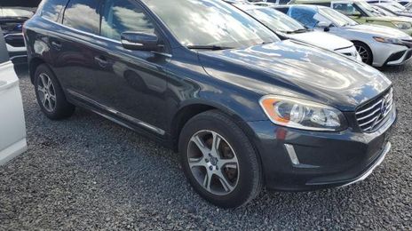 Volvo XC60 • 2014 • 10,000 mi