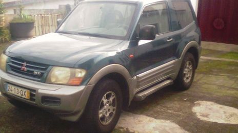 Mitsubishi Pajero • 2000 • 180,000 km