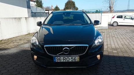 Volvo V40 • 2016 • 110,000 km