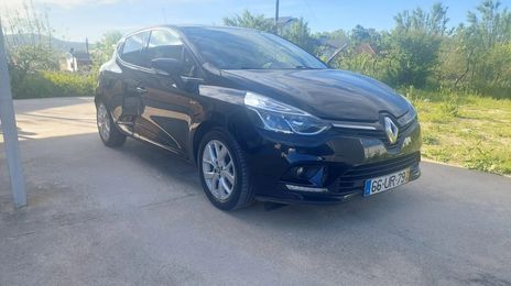Renault Clio • 2018 • 120,500 km