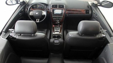 Jaguar XK • 2007 • 81,000 km