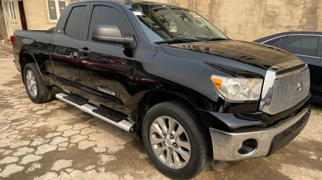 Toyota Tundra • 2012 • 32 km