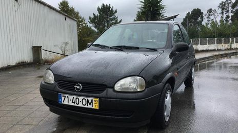Opel Corsa • 1999 • 249,999 km