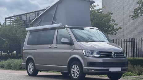 Volkswagen California • 2018 • 104,500 km