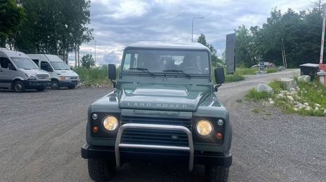 Land Rover Defender • 2014 • 110,000 km
