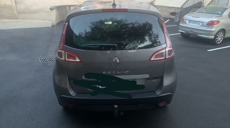 Renault Scénic • 2012 • 163,000 km