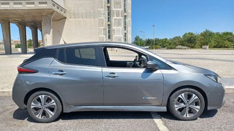 Nissan Leaf • 2019 • 30,300 km
