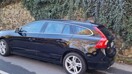Volvo V60 • 2018 • 205,000 km