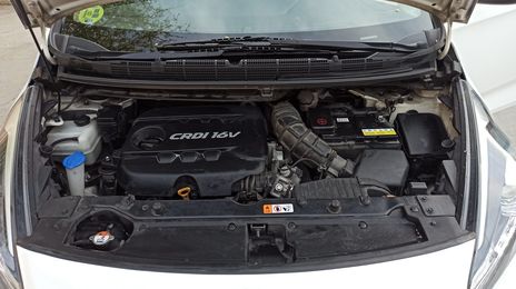 Kia Carens • 2014 • 210,000 km