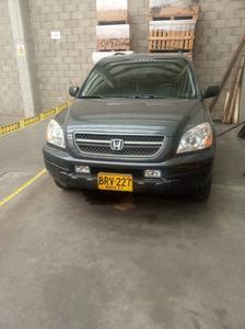 Honda Pilot • 2005 • 140,920 km