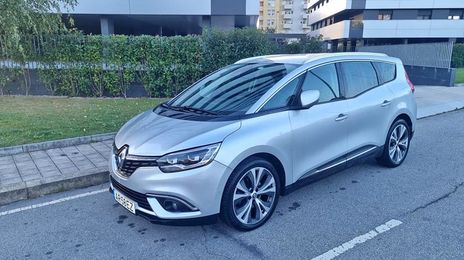 Renault Grand Scenic • 2018 • 143,000 km