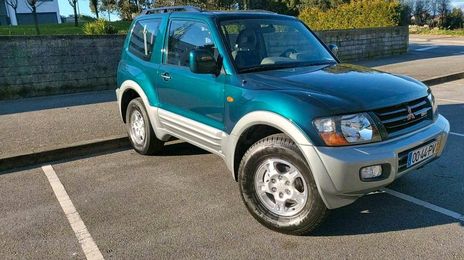 Mitsubishi Pajero • 2000 • 90,000 km