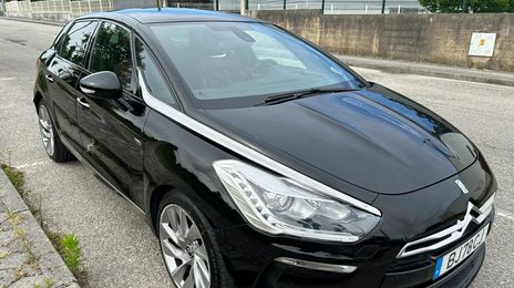 Citroën DS5 • 2013 • 246,000 km
