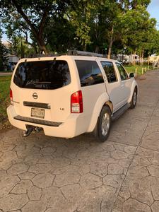 Nissan Pathfinder • 2006 • 295,000 km