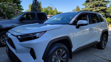 Toyota RAV4 Hybrid • 2023 • 20,125 km