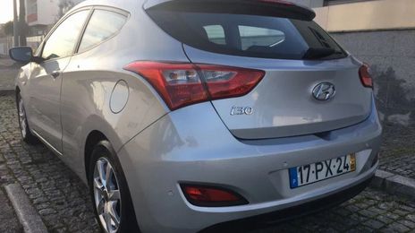 Hyundai i30 • 2015 • 32,000 km
