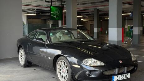 Jaguar XK • 1999 • 201,000 km