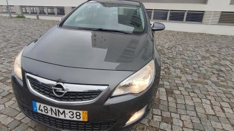 Opel Astra • 2013 • 107,000 km