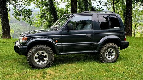 Mitsubishi Pajero • 1994 • 80,000 km