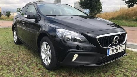 Volvo V40 • 2017 • 118,000 km