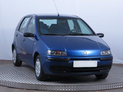 Fiat Punto • 2002 • 240,000 km