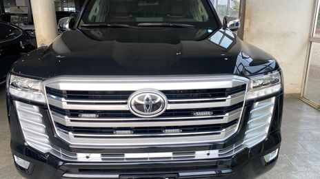 Toyota Land Cruiser • 2017 • 0 km
