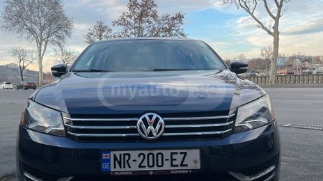 Volkswagen Passat • 2015 • 117,700 mi