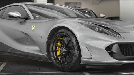 Ferrari 812 Superfast • 2018 • 4,973 km