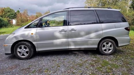 Toyota Previa • 2001 • 239,000 km