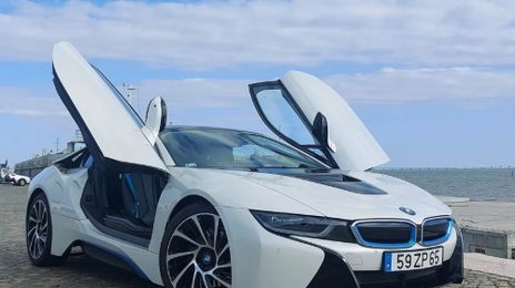 BMW i8 • 2016 • 45,000 km