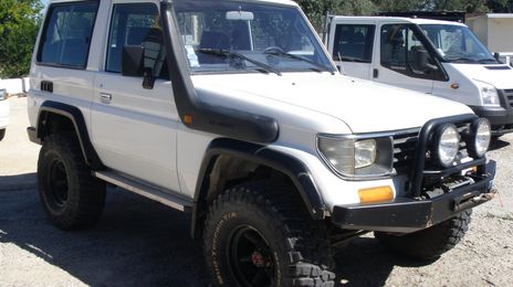 Toyota Land Cruiser • 1990 • 160,000 km