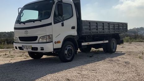 Toyota Dyna • 2003 • 500,000 km