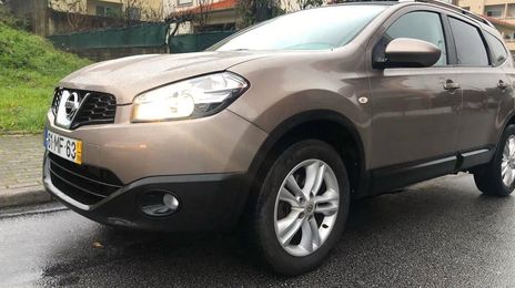 Nissan Qashqai +2 • 2011 • 250,000 km