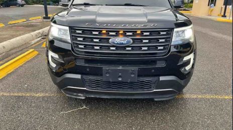 Ford Explorer • 2017 • 90,000 km