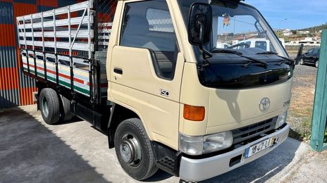 Toyota Dyna • 1998 • 120,000 km