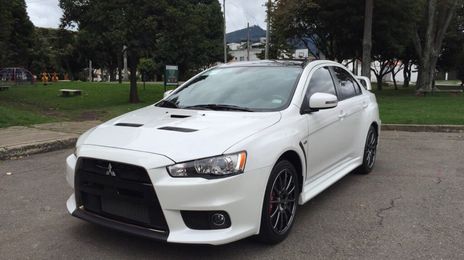 Mitsubishi Lancer Evo • 2015 • 90,000 km