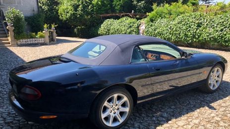 Jaguar XK • 1997 • 139,000 km