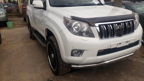 Toyota Land Cruiser • 2012 • 32 km