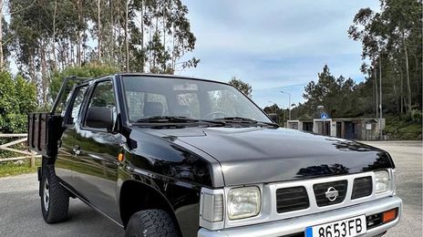 Nissan NP300 Pickup • 1995 • 300,000 km
