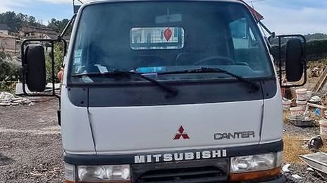 Mitsubishi Fuso canter • 1998 • 180,000 km