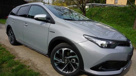 Toyota Auris • 2018 • 71,200 km